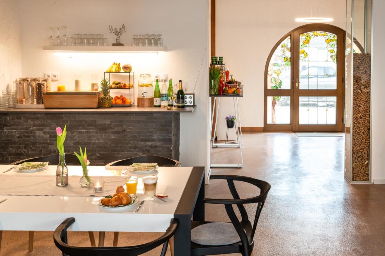 Moselweingut & Gaestehaus Hubertushof Trittenheim Dış mekan fotoğraf
